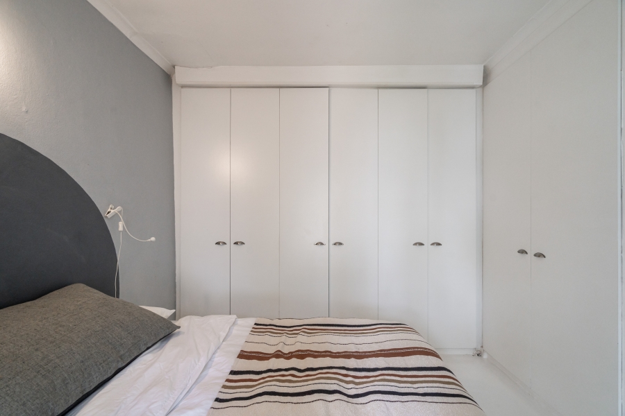 1 Bedroom Property for Sale in Gardens Western Cape